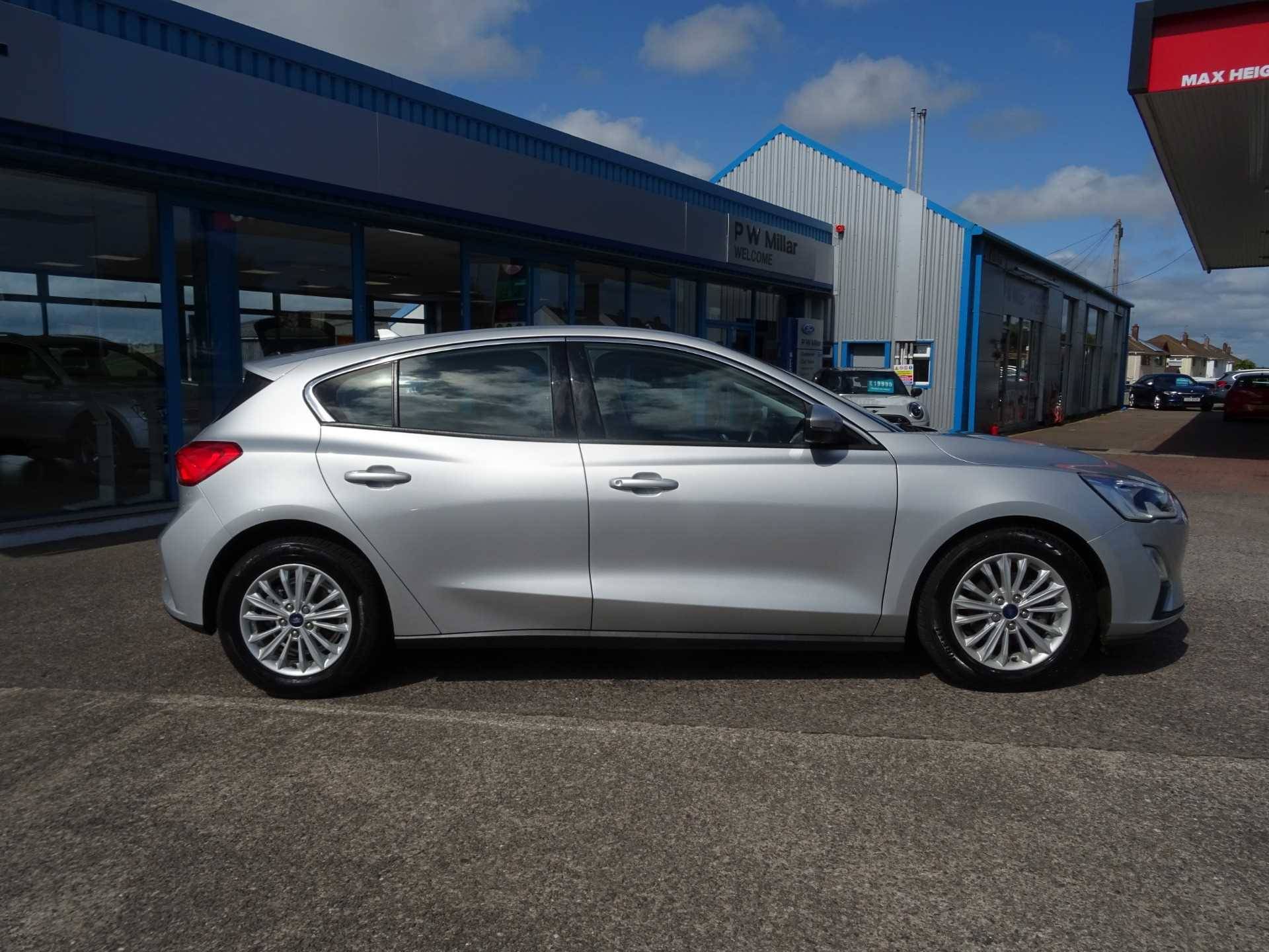 PW Millar Barry South Glamorgan Currently Viewing FORD FOCUS 1 0T