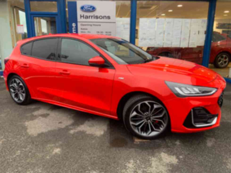 FORD FOCUS ST-LINE VIGNALE MHEV �21,995