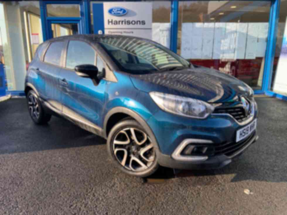 RENAULT CAPTUR ICONIC 1.5 DCI 90PS �8,995