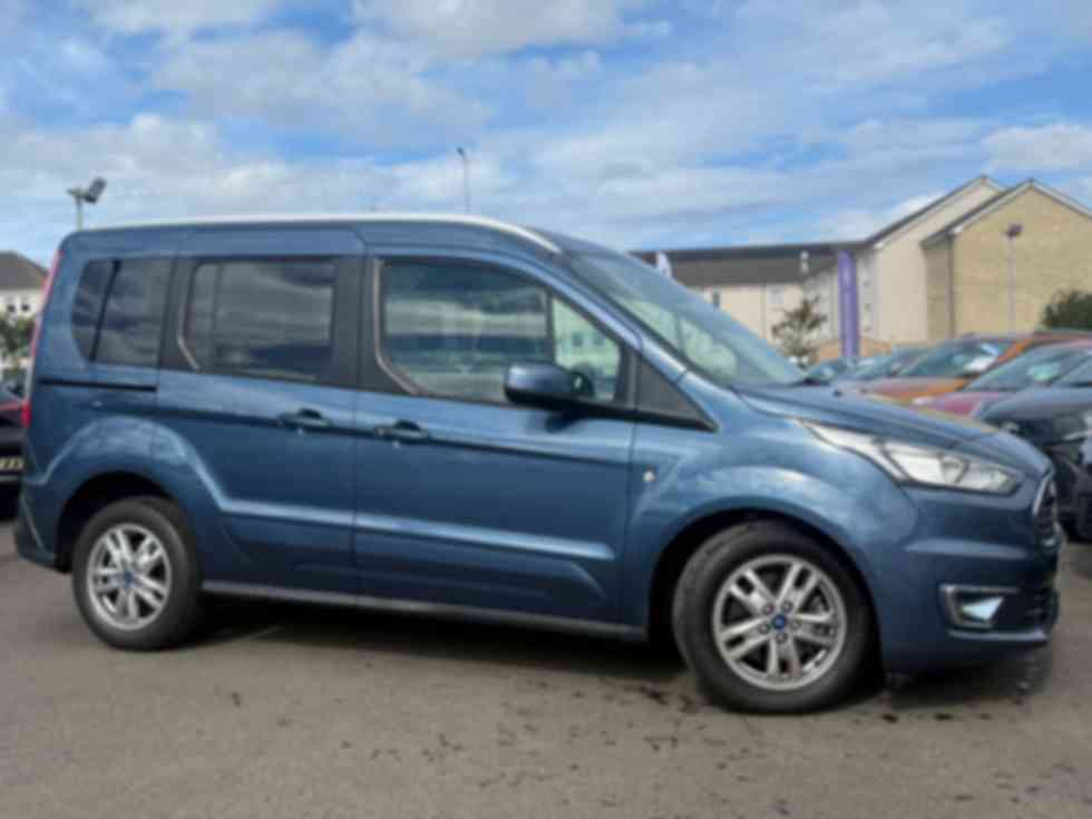 FORD TOURNEO CONNECT Titanium 1.5 TDCi 115PS 17,495