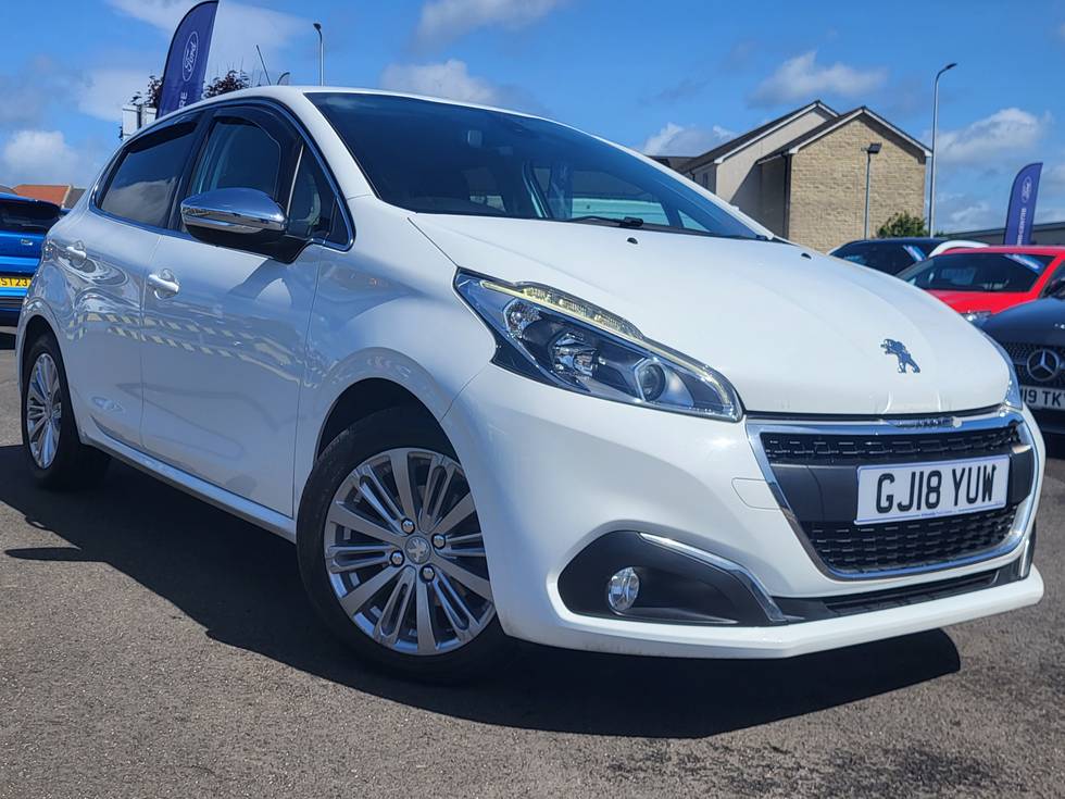 PEUGEOT 208 Hatch 5Dr 8,995