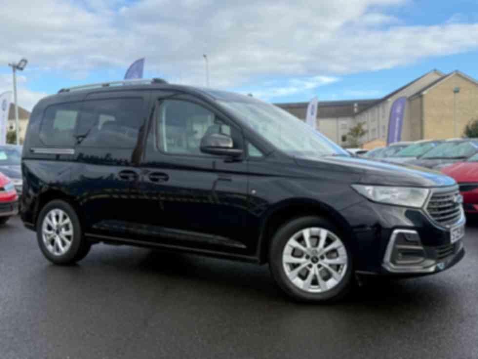 FORD TOURNEO CONNECT TITANIUM ECOBLUE 2.0 28,995