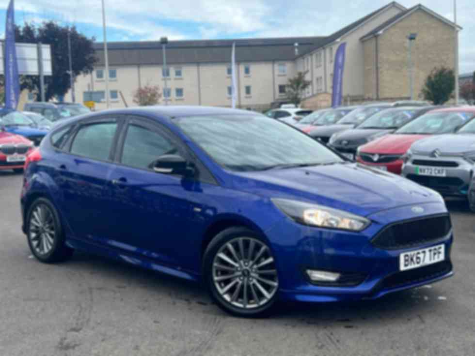 FORD FOCUS 1.5 EcoBoost ST-Line 5dr 8,995