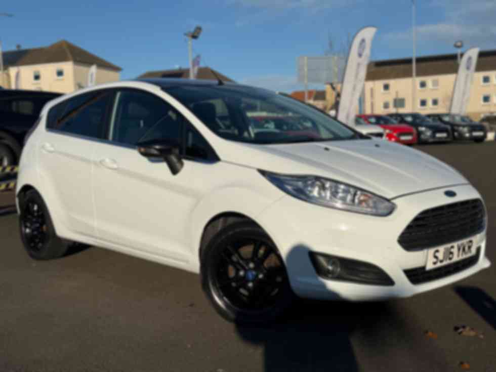 FORD FIESTA ZETEC WHITE EDITION AUTUMN 1.2 6,995