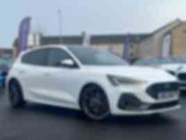 FORD FOCUS ST 2.3L EcoBoost 280PS 6 Speed Manual 5 door FWD 26,495