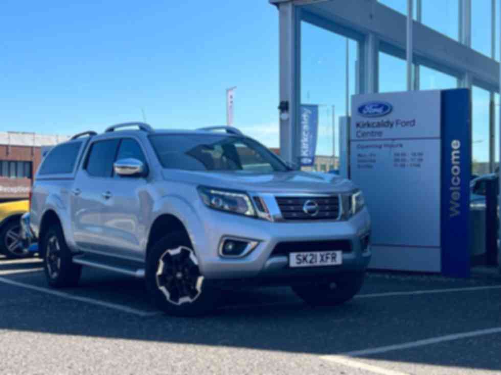 NISSAN NAVARA Tekna 2.3dCi 190 TT 4WD Auto 19,995