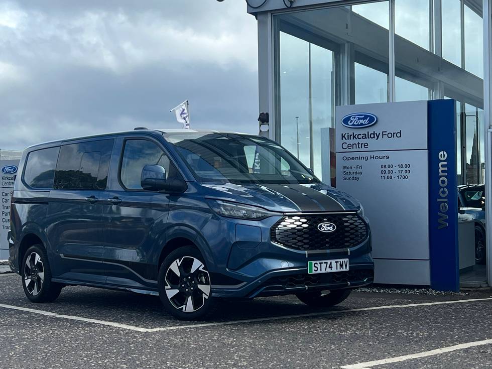 FORD TRANSIT CUSTOM 160kW 65kWh L1 H1 Double Cab Van Sport Auto £34,995