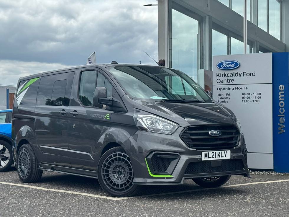 FORD TRANSIT CUSTOM 2.0 EcoBlue 130ps Auto L1 H1 D/Cab Motion R 25,995