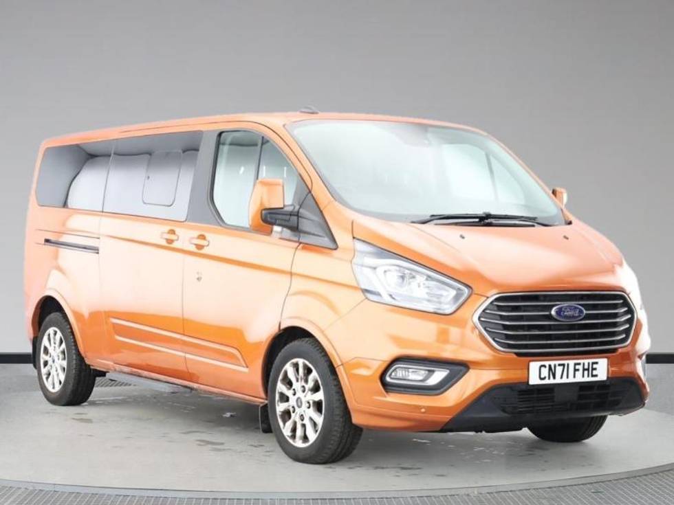 FORD TOURNEO CUSTOM 320 TITANIUM L2 ECOBLUE £31,495