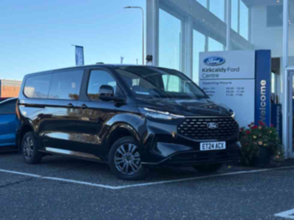 FORD TOURNEO CUSTOM 320 2.0 EcoBlue 170ps L2 H1 Titanium 9 seater Auto 45,995