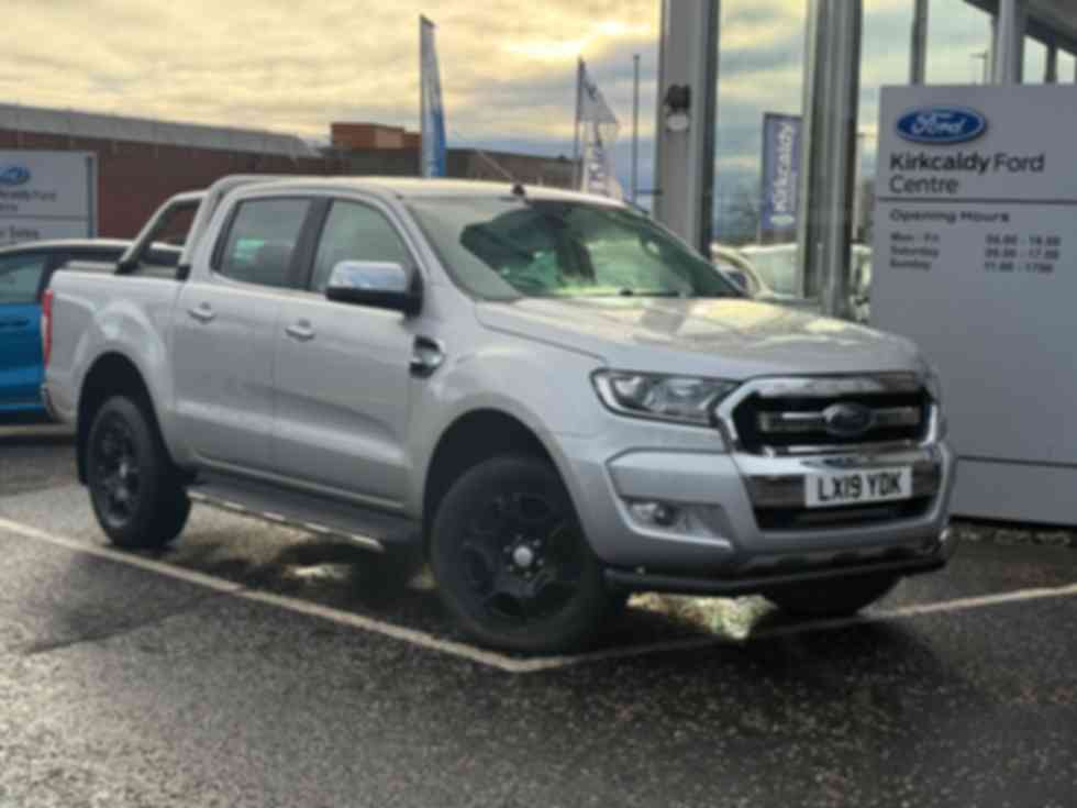 FORD RANGER Limited 3.2 TDCi 200 Auto �14,995