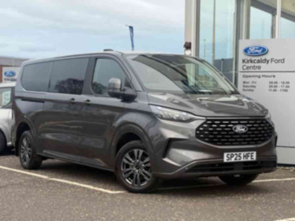 FORD TOURNEO CUSTOM 320 2.0 EcoBlue 150ps L2 Titanium 9 seater �41,995