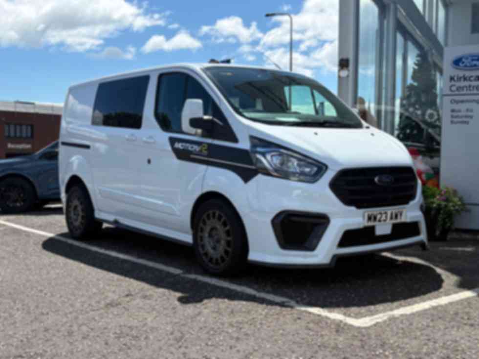 FORD TRANSIT CUSTOM 320 2.0 EcoBlue 170ps L1 D/Cab Motion R Auto �31,495