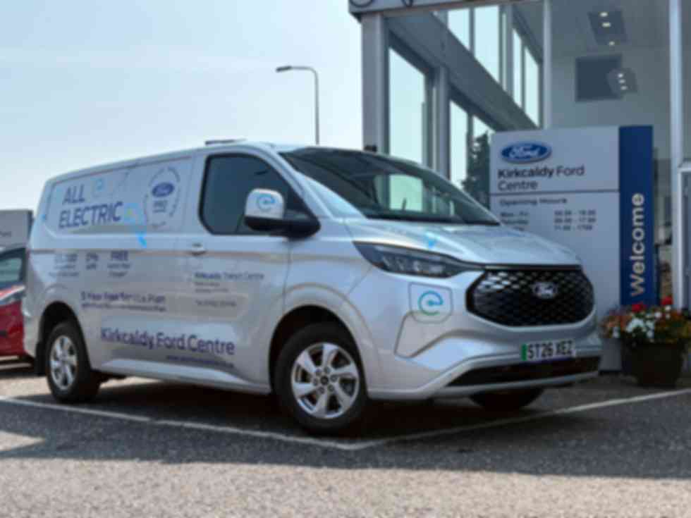 FORD TRANSIT CUSTOM 320 100kW 71kWh L1 Limited Auto �29,995