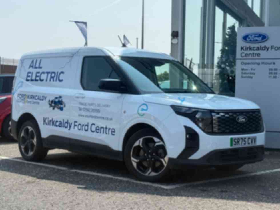 FORD TRANSIT COURIER 100kW 43kWh Limited Auto �15,495