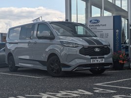 FORD TRANSIT CUSTOM 320 2.5 PHEV 232ps L2 Double Cab  Sport £37,995