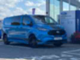 FORD TRANSIT CUSTOM 320 2.5 PHEV 232ps L2 Double Cab Sport £40,995