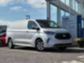 FORD TRANSIT CUSTOM 320 2.0 EcoBlue 136ps L2  Limited �23,295