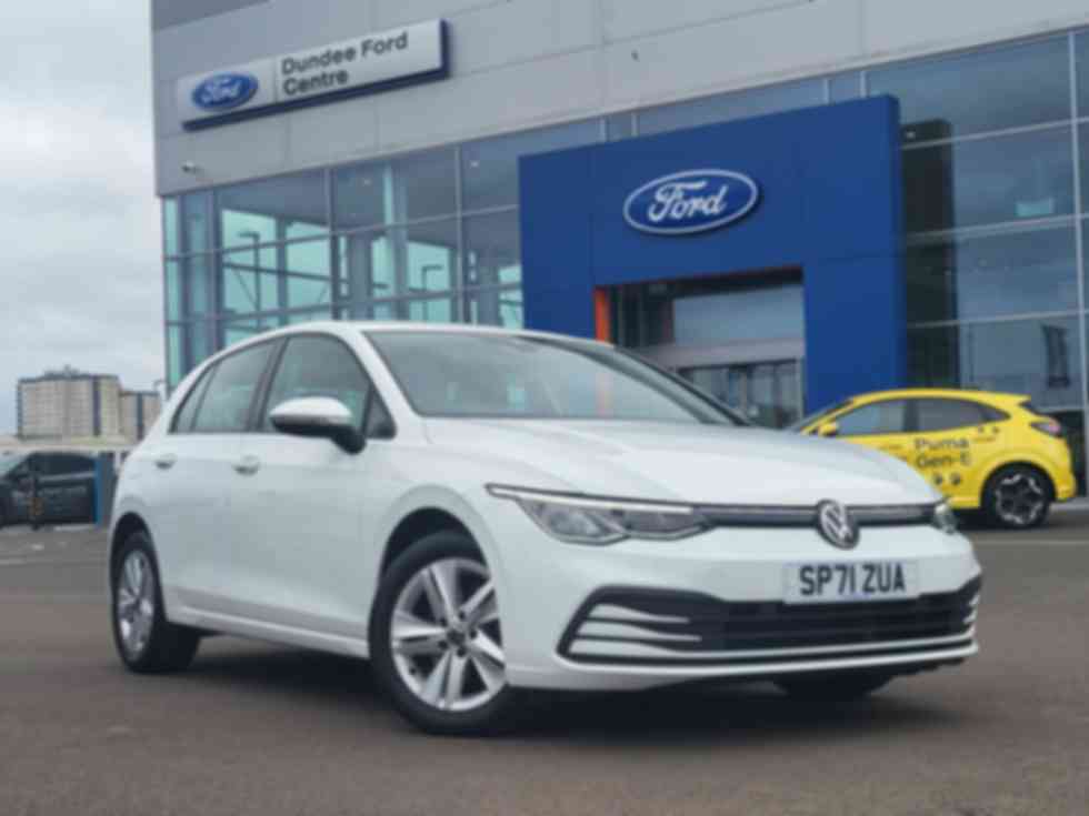 VOLKSWAGEN GOLF LIFE TSI �14,495