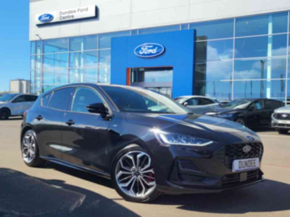FORD FOCUS ST-LINE X �17,995