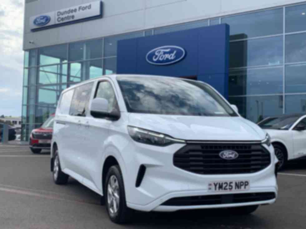 FORD TRANSIT CUSTOM 320 2.0 EcoBlue 136ps L2 Double Cab Limited �26,995