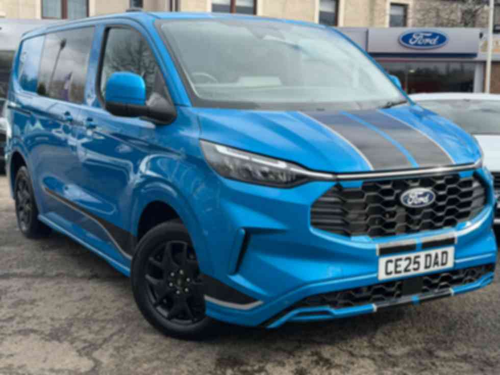 FORD TRANSIT CUSTOM 320 2.0 EcoBlue 170ps L1 Double Cab Sport Auto �42,995