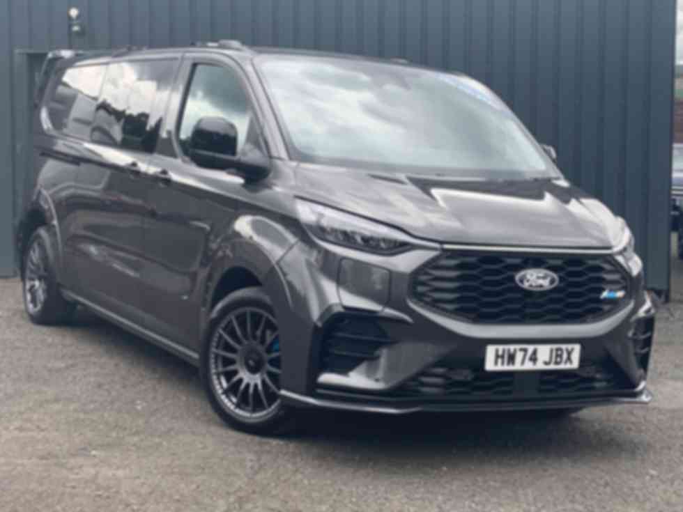 FORD TRANSIT CUSTOM 320 2.5 PHEV 232ps L2 Double Cab MSRT 47,995