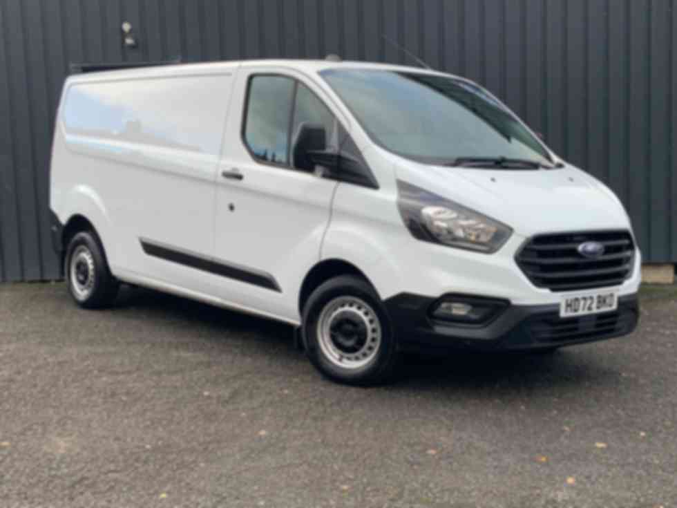 FORD TRANSIT CUSTOM 300 2.0 EcoBlue 130ps L2  Leader 15,995