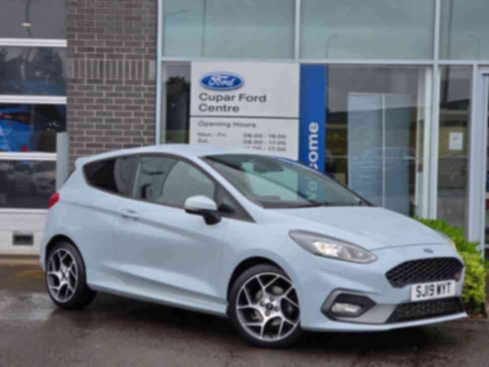 FORD FIESTA 1.5 ST-2 EcoBoost 200ps 3dr �12,995
