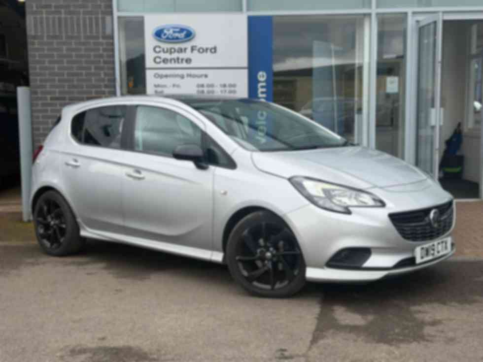 VAUXHALL CORSA 1.4 SRI VX-LINE NAV BLACK 90ps 5dr �9,995