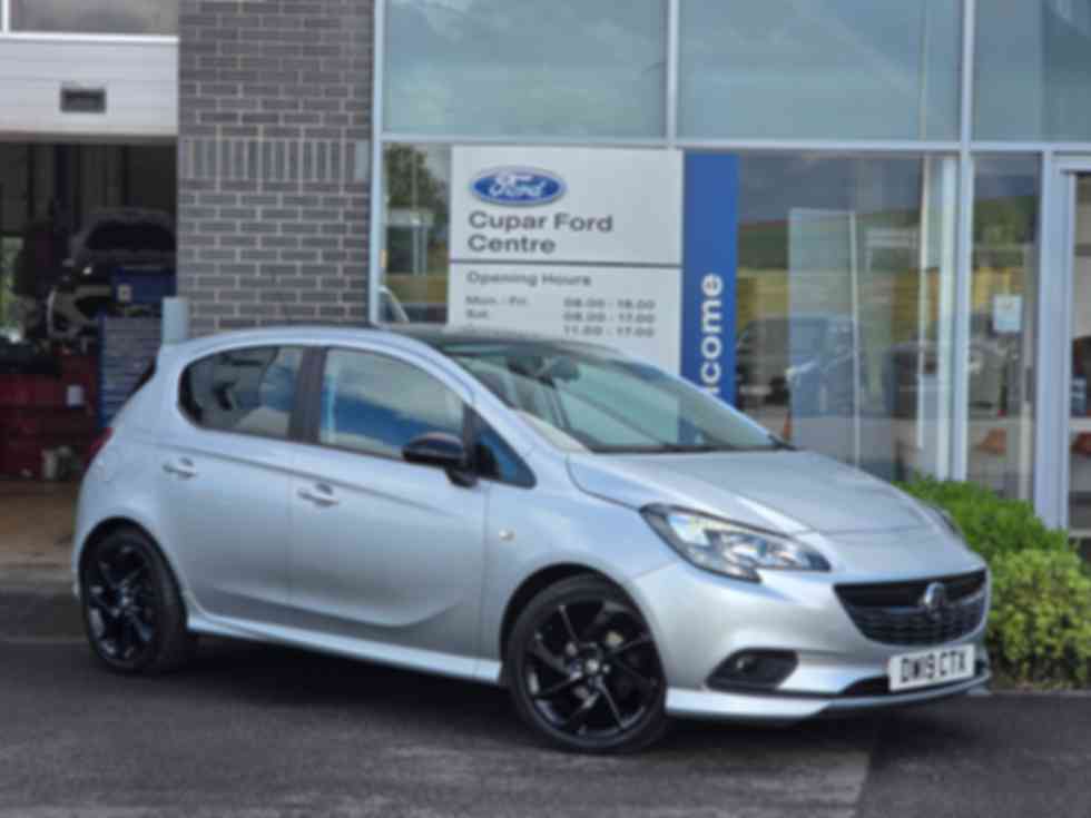 VAUXHALL CORSA 1.4 SRI VX-LINE NAV BLACK 90ps 5dr �9,995