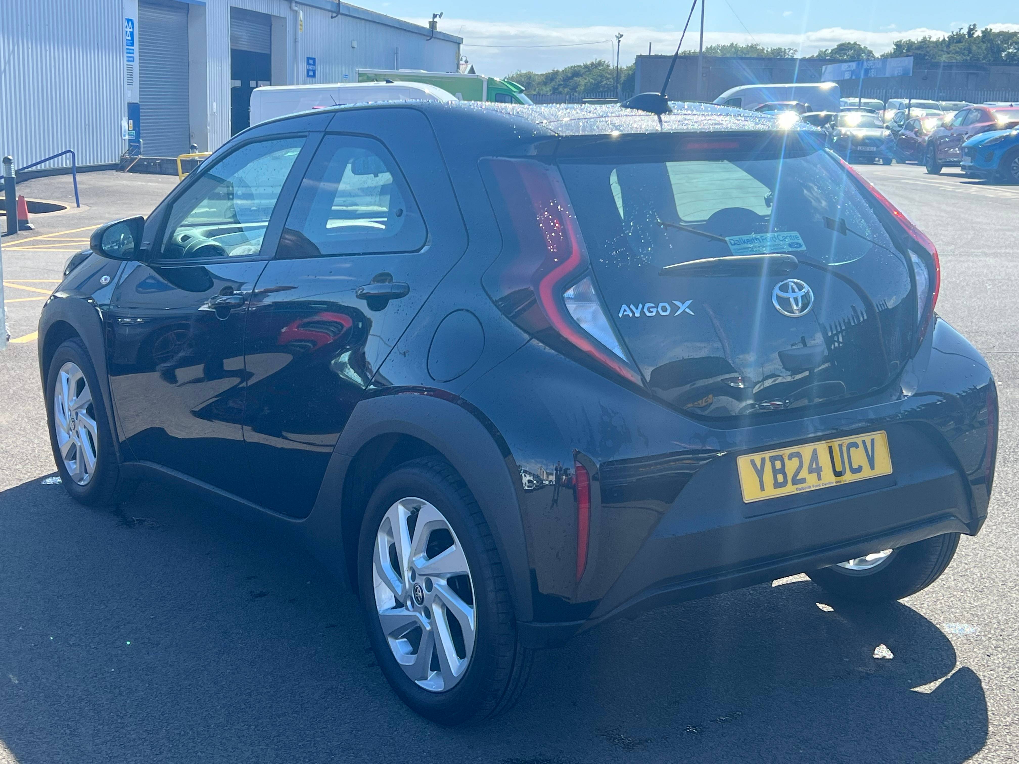 TOYOTA AYGO X 1.0 VVT I PURE 5DR FULL SERVICE HISTORY, 16 ALLOY WHEELS, REAR...