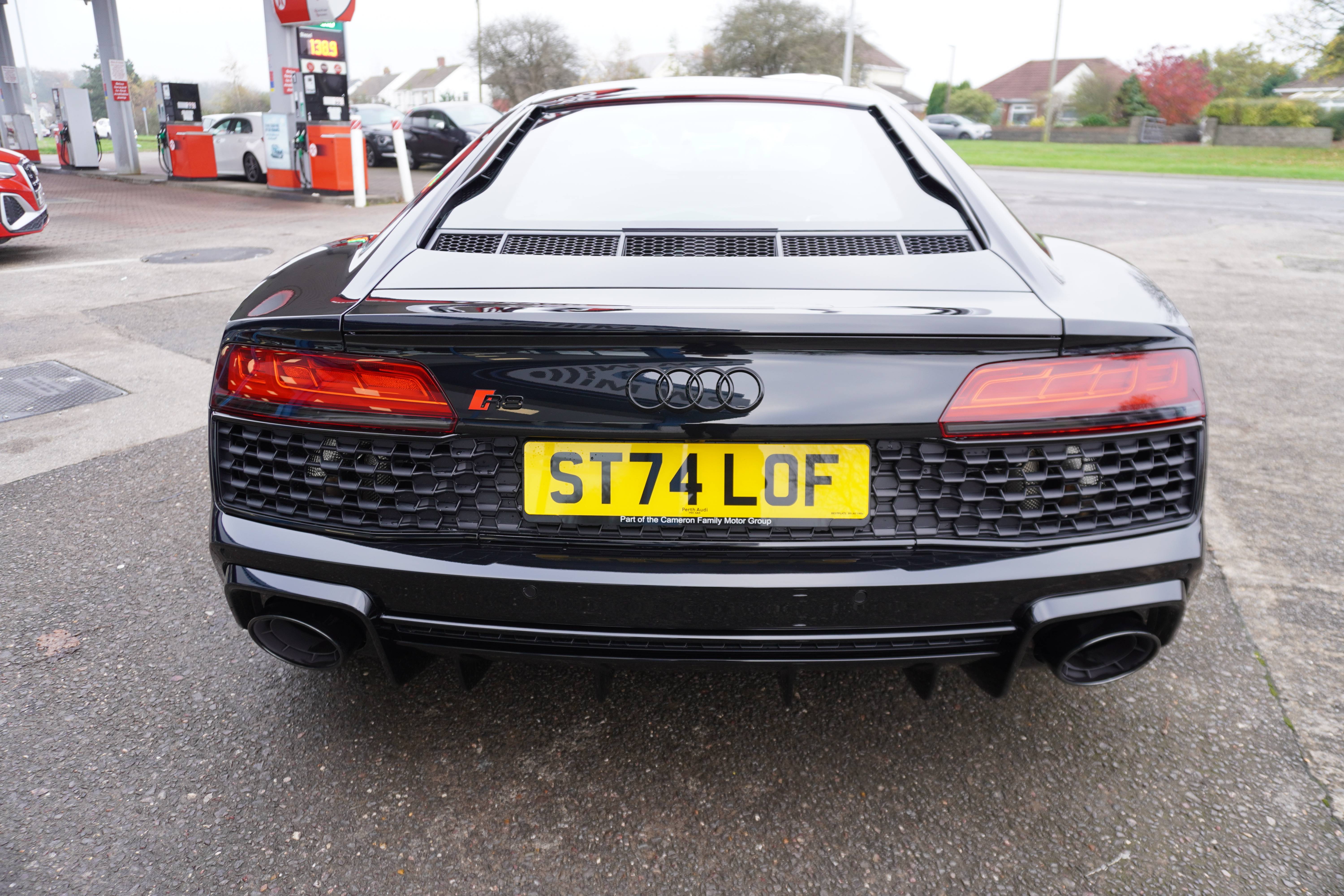 PW Millar - Barry - South Glamorgan | Currently viewing AUDI R8 5.2 FSI ...