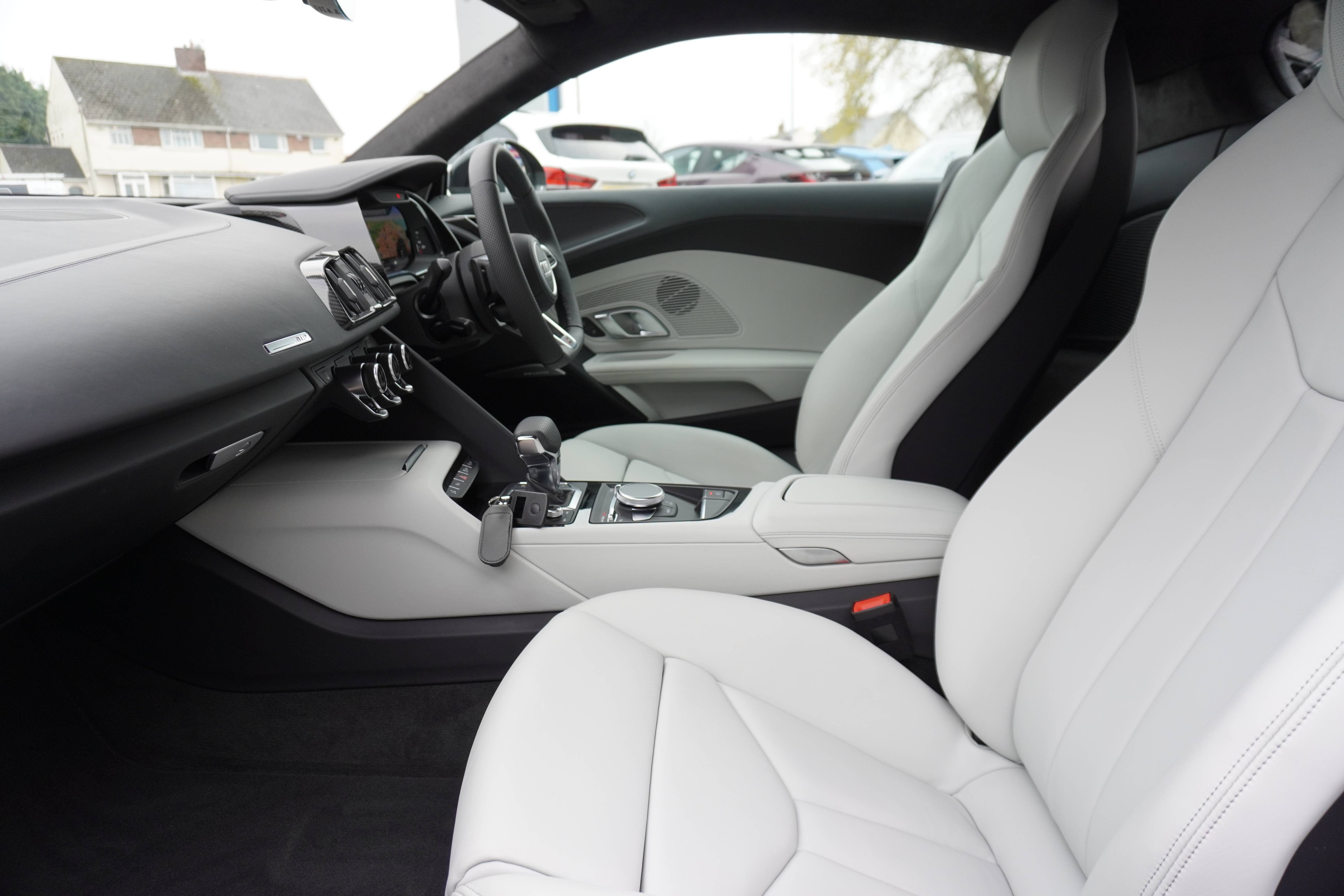 PW Millar - Barry - South Glamorgan | Currently viewing AUDI R8 5.2 FSI ...