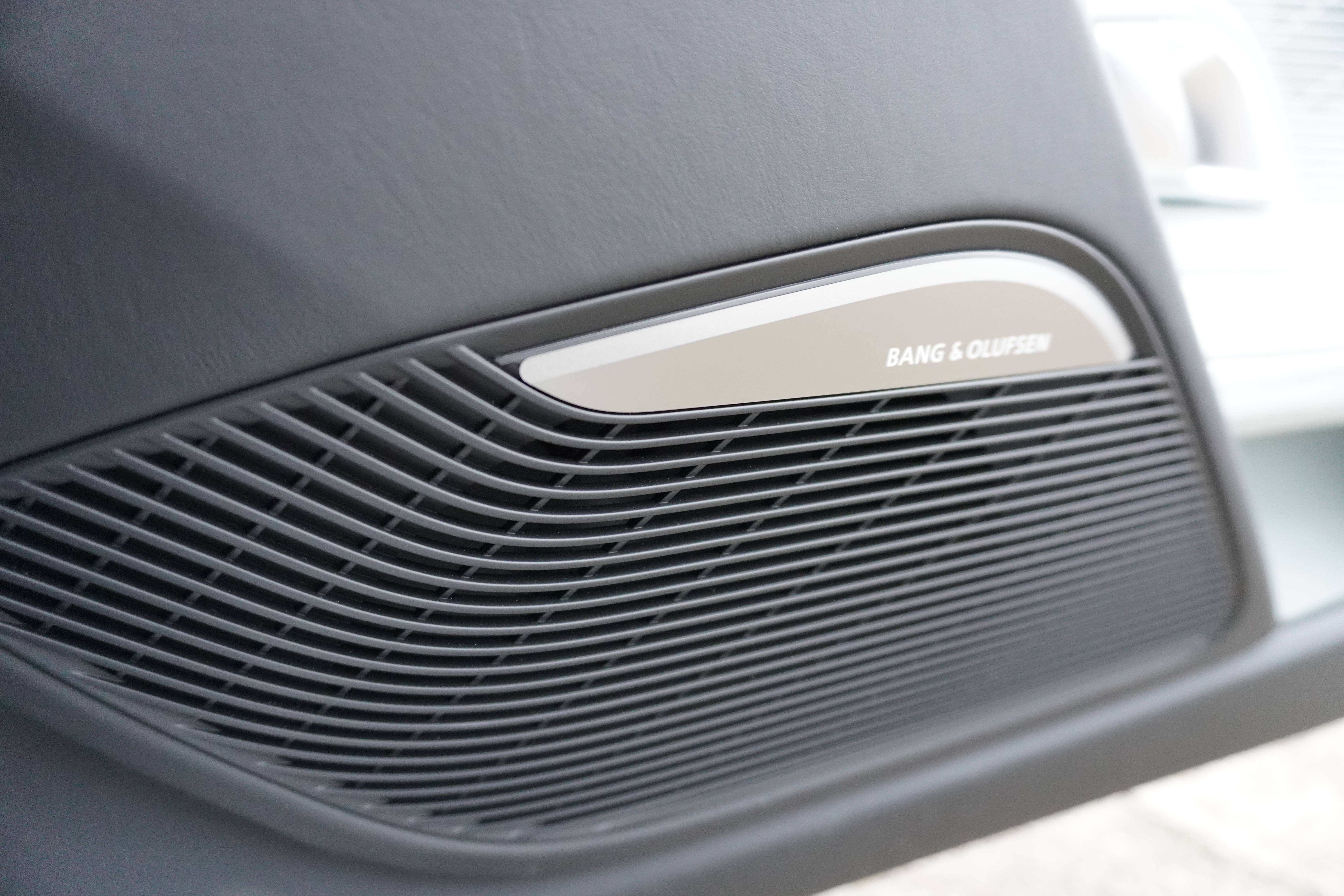 PW Millar - Barry - South Glamorgan | Currently viewing AUDI R8 5.2 FSI ...